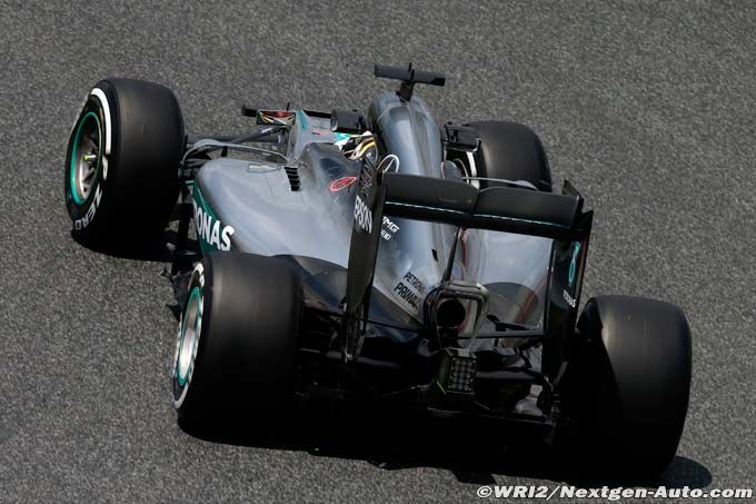 Wolff : Mercedes veut frapper fort (...)