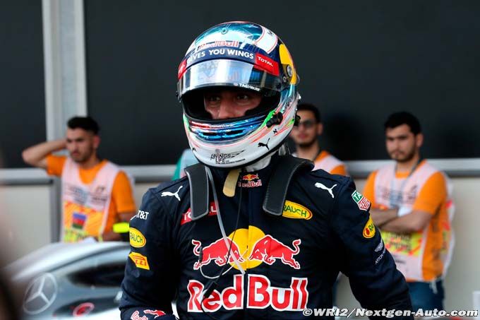Ricciardo says 'no contact'