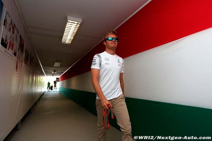 Officiel : Rosberg prolonge chez (...)
