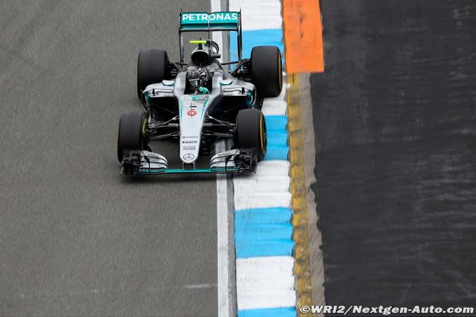 Rosberg overcomes technical woes (...)