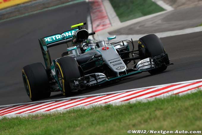 Sepang, FP1: Rosberg fastest as (...)