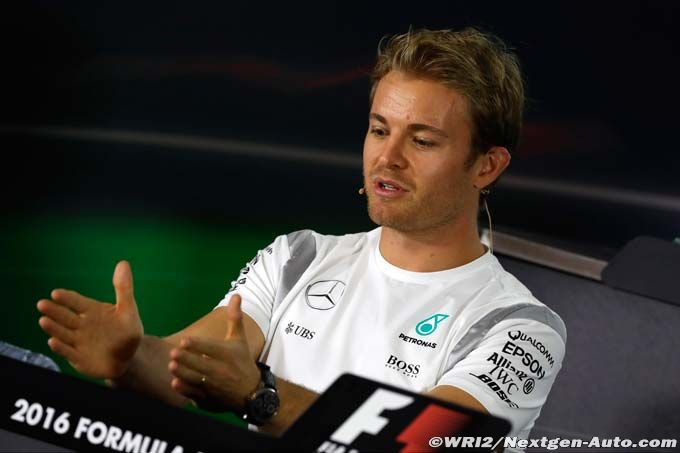 Rosberg backs Wehrlein for 2017 seat