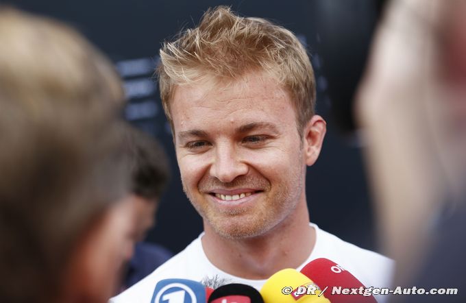 Rosberg : La Mercedes W08 de 2017 (...)