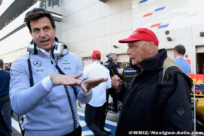 Wolff 'extends power at Mercedes