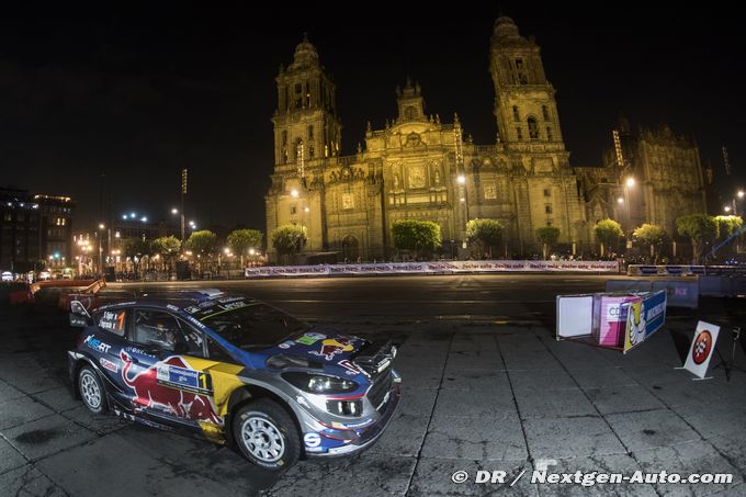 Ogier in contention for the lead (...)