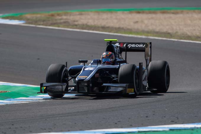 Jerez, Race 2: Markelov flies to (...)