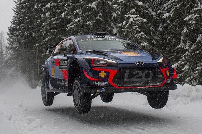Cool Neuville nets victory in Sweden