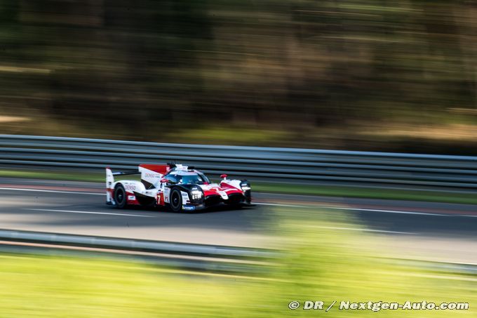 24h du Mans, H+7 : Les deux Toyota (...)