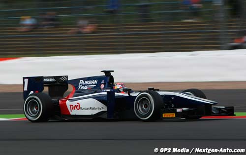 Silverstone, Race 1: Evans storms (...)