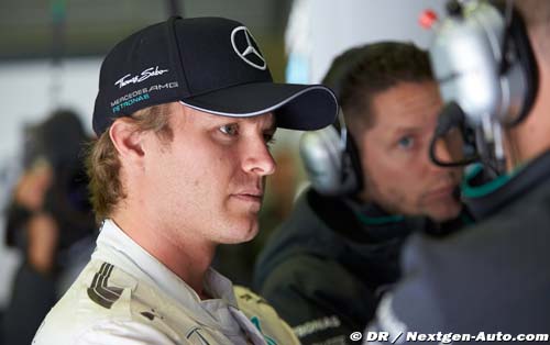 Rosberg gives 'difficult'