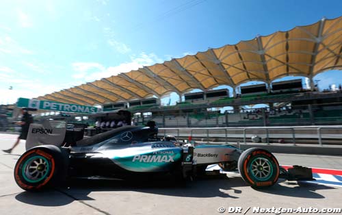 Malaysia, FP2: Hamilton recovers (...)