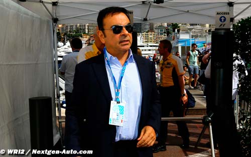 Ghosn : Renault hésite entre posséder